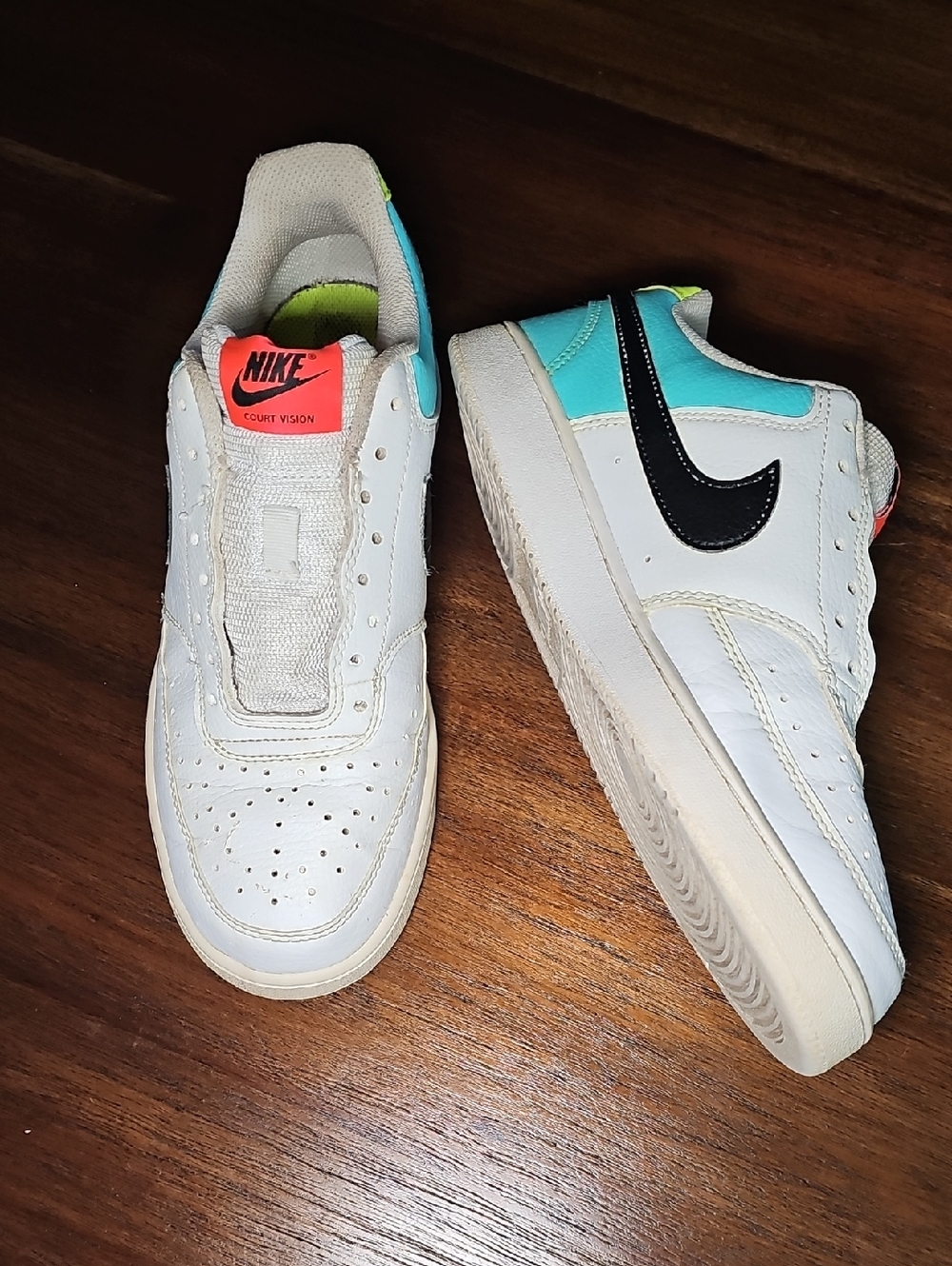 Nike Court Vision Low Women's Size 10 Shoes Neon Trim Casual Trainer
